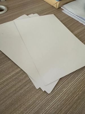 인쇄 및 포장용 250-350gsm C2S/High Bulk Art Card