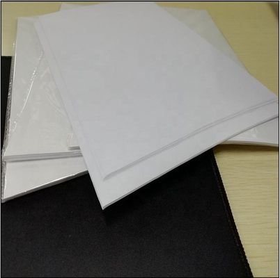 비 코팅 된 목재 자유 백색 결합 종이 화학 기계 인질 시장에 대한 습도 방지