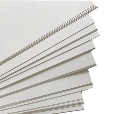 카오리나이트 코팅 250-400gsm C2S/출판 및 포장용 높은 대용량 아트 카드