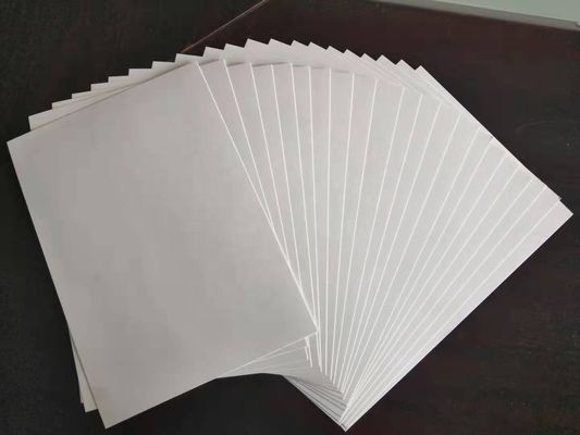 PE 코팅 250-350gsm C2S/ GC2/ 인쇄 및 포장용 고량 아트 카드 종이 롤