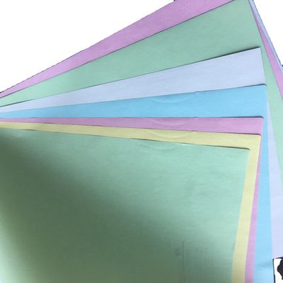 48-80gm 처녀 목재 펄스 색상 종이 롤 제조용 탄소 없는 종이