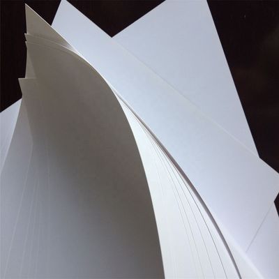 오프셋 프린팅 호환 C2s 80gsm-250gsm 미술 종이를 매트 레이임 패키지 코팅